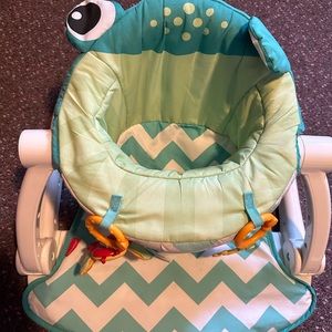 Sit up seat, to help strengthen core for babies. Sturdy, never used.